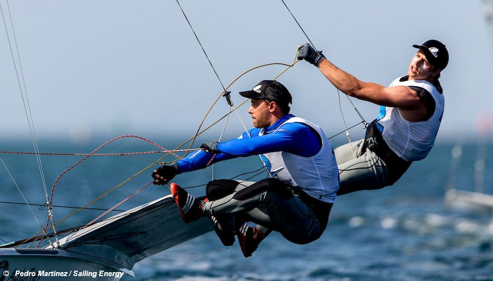 49er, FX and Nacra 17 Worlds – Heat is on for podium places – Sailweb