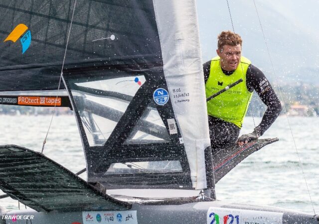 Moth Worlds 2021 - Tom Slingsby