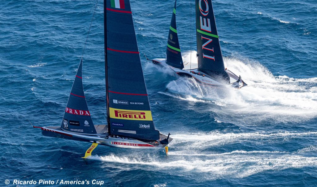 Louis Vuitton Cup Challenger Final High speed racing leaves it all